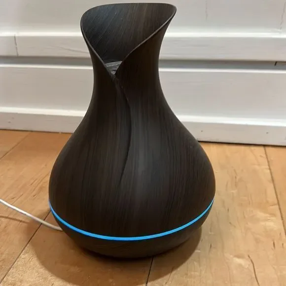 Humidifier w/6 Colour LED 9x6” - Picture 9 of 14